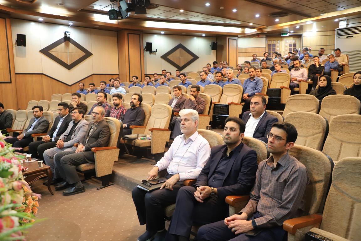آیین گرامیداشت روز جهانی کار و کارگر با حضور رییس دانشگاه علوم پزشکی شیراز