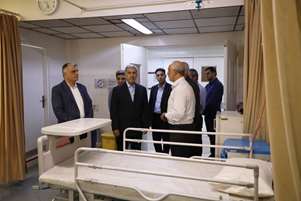 بازدید رئیس دانشگاه علوم پزشکی شیراز از مرکز بهداشت و درمان صنعت نفت شیراز