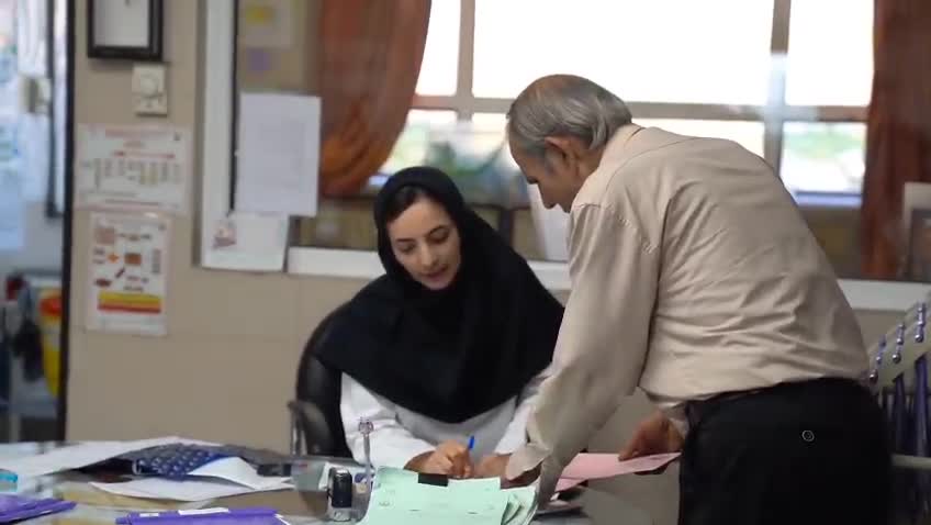 اینجا بیمارستانه؛ سنگر سلامت، جایی که کادر درمان به عشق وطن پایِ کارَن